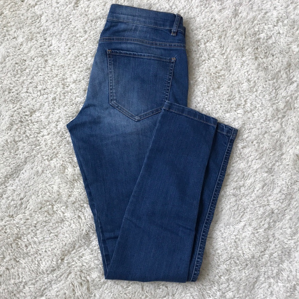 New York & Company Low Rise Skinny Jeans - Picture 15 of 15